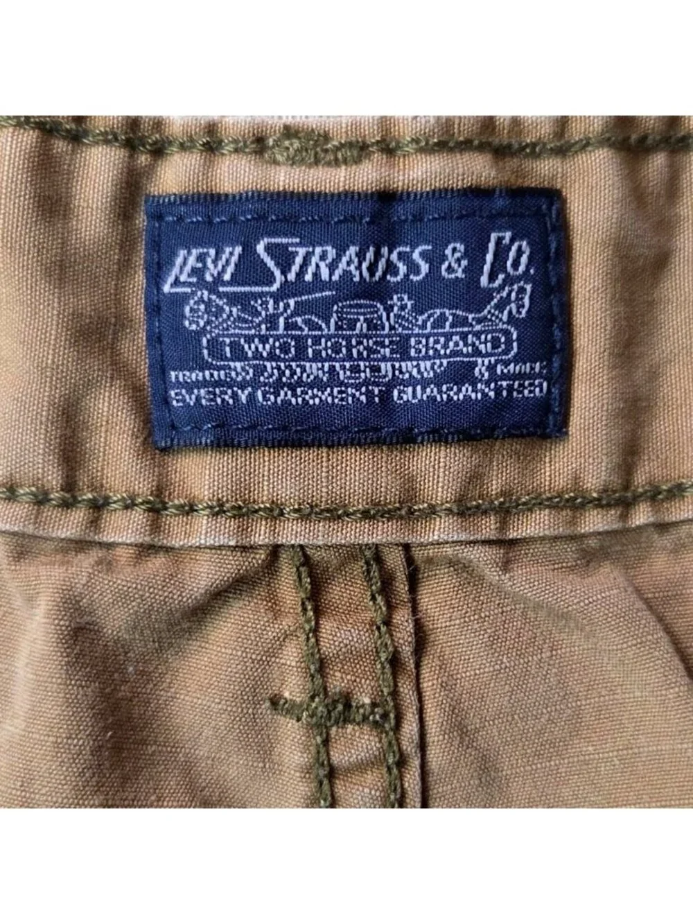 Levi's Khaki Tan Six Pocket Casual Outdoor Cotton Cargo Shorts Men's Size 36